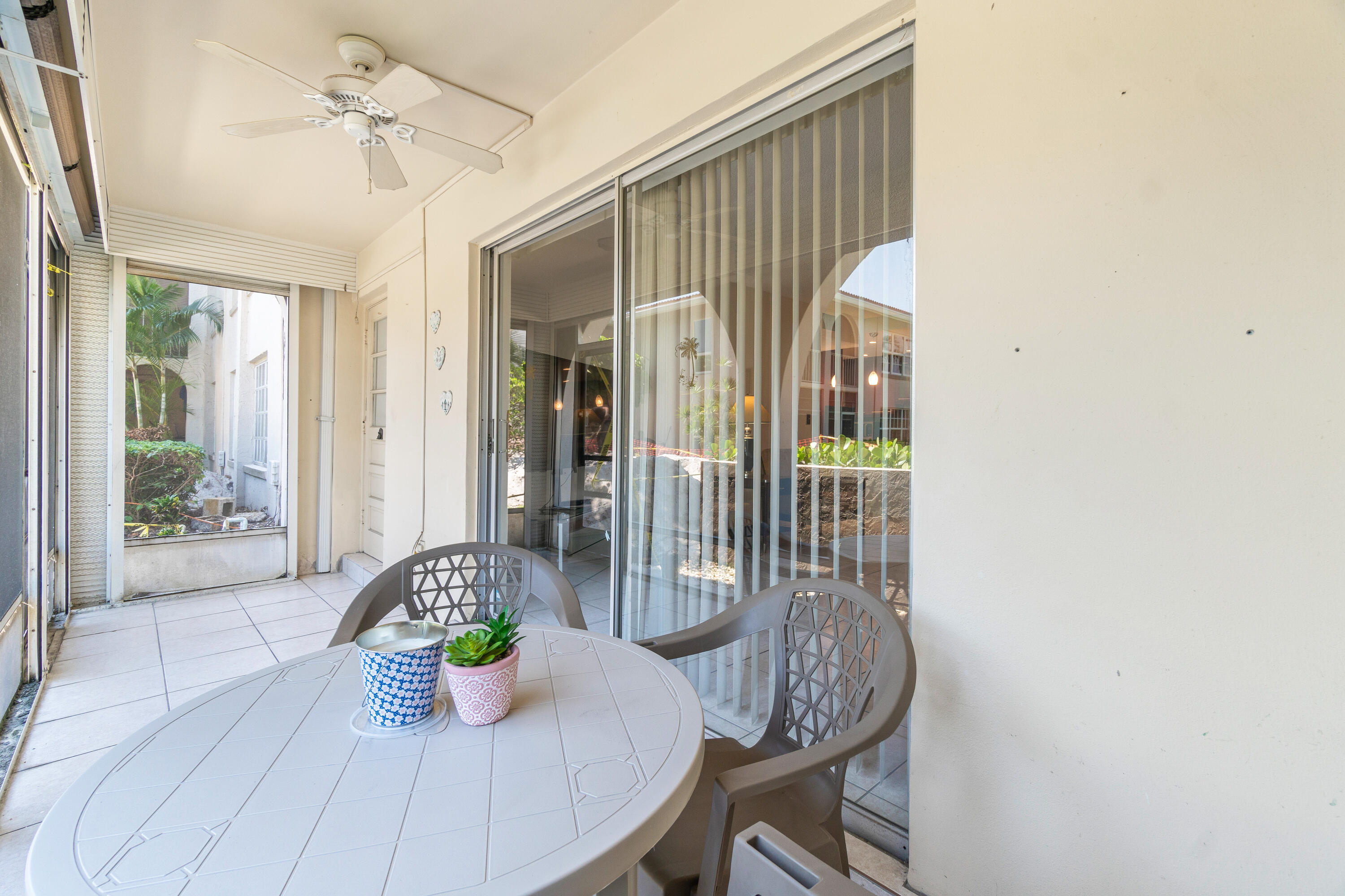 250 Northeast 20th Street, Unit 1220 Boca Raton, FL 33431 - Photo 21 of 25 029-250Northeast20thStreet-122-BocaRaton