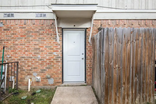 $885 | 4940 Flamingo Road, Fort Worth, TX 76119