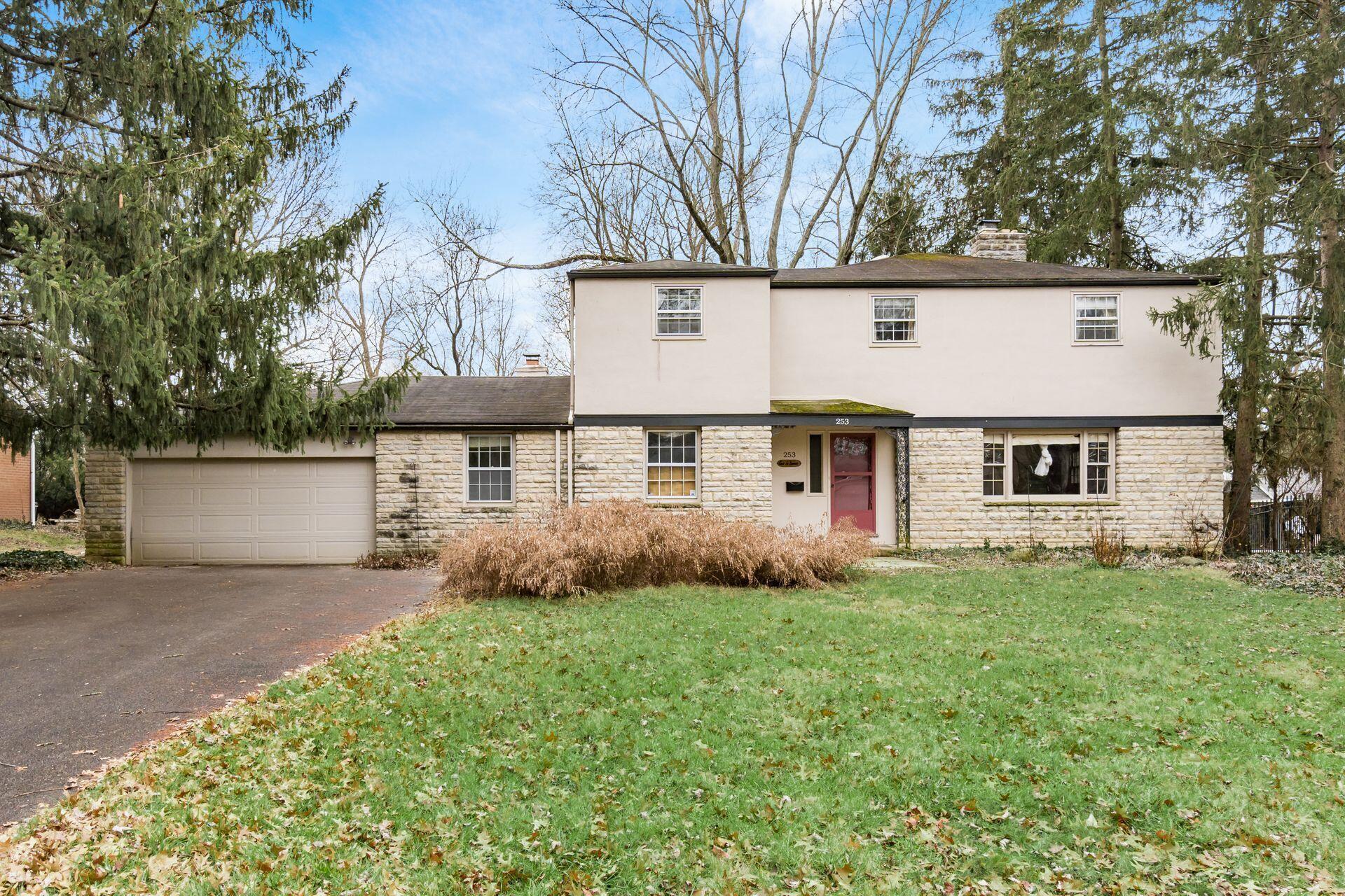 253 Croswell Road Columbus, OH 43214 - Photo 2 of 45 253 Croswell Road