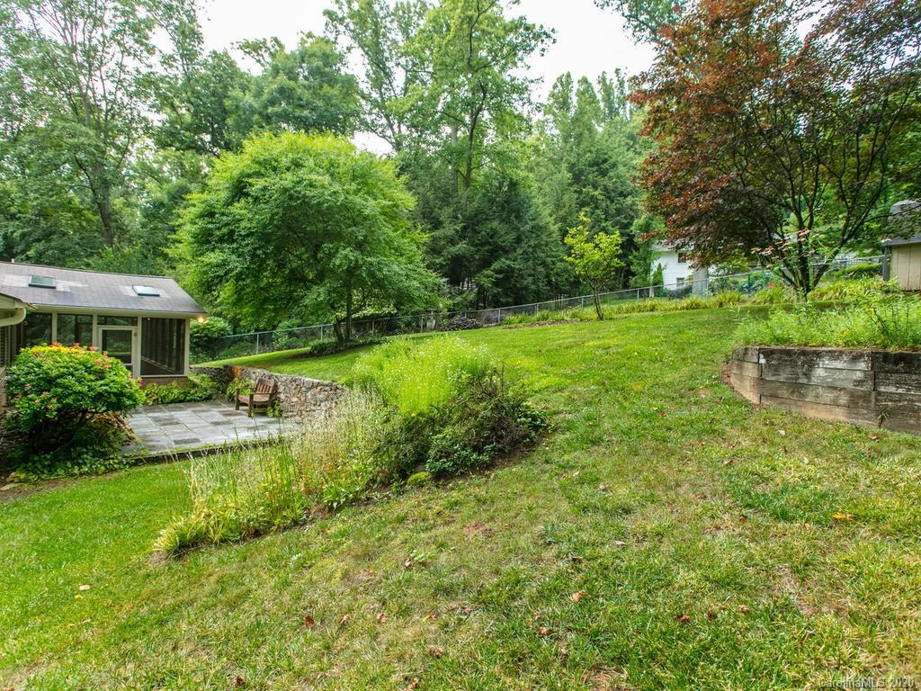 120 Overlook Road Asheville, NC 28803 - Photo 27 of 34 Gallery Image 27