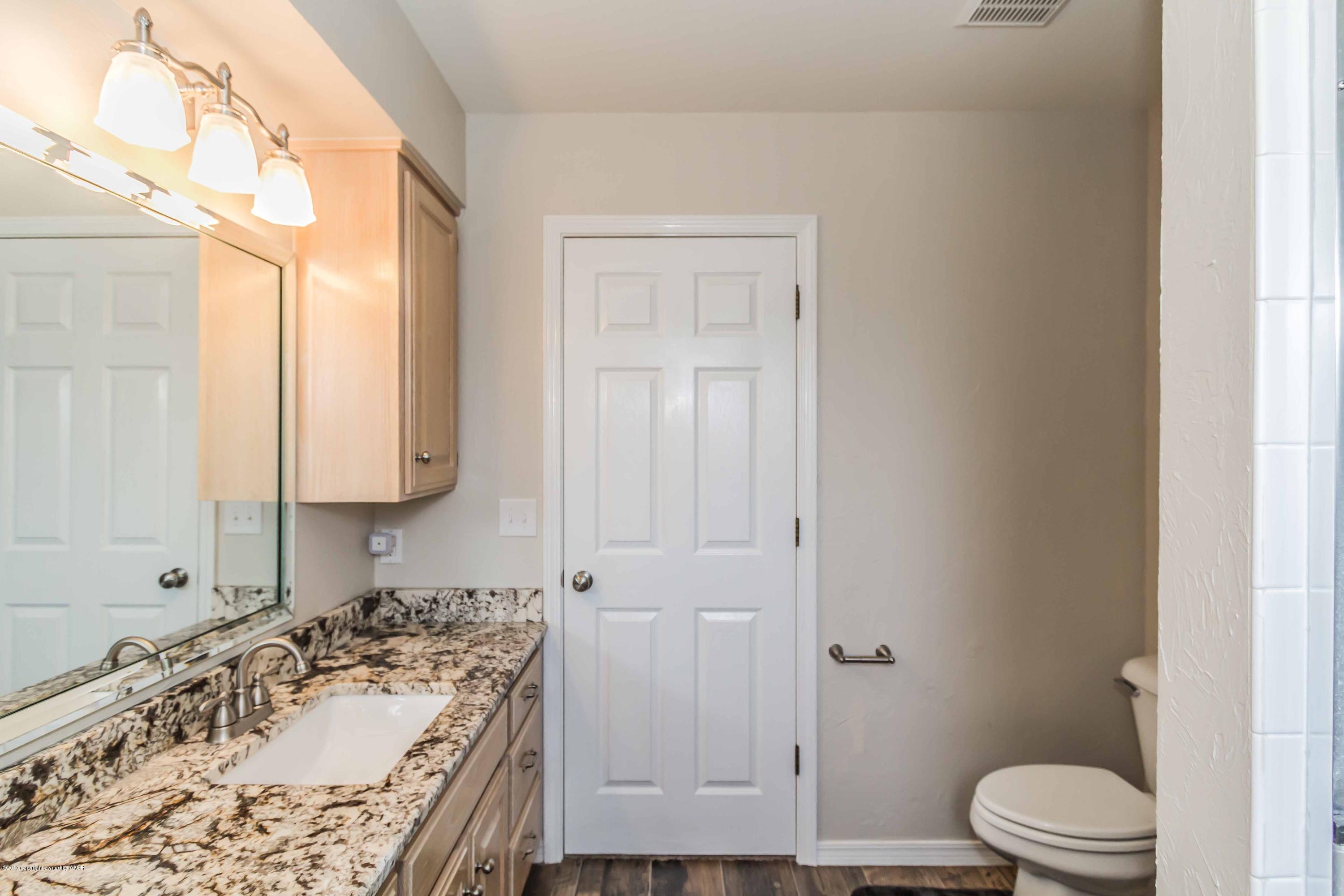 3123 Hobbs Road Amarillo, TX 79109 - Photo 14 of 38 MASTER BATH VIEW 2
