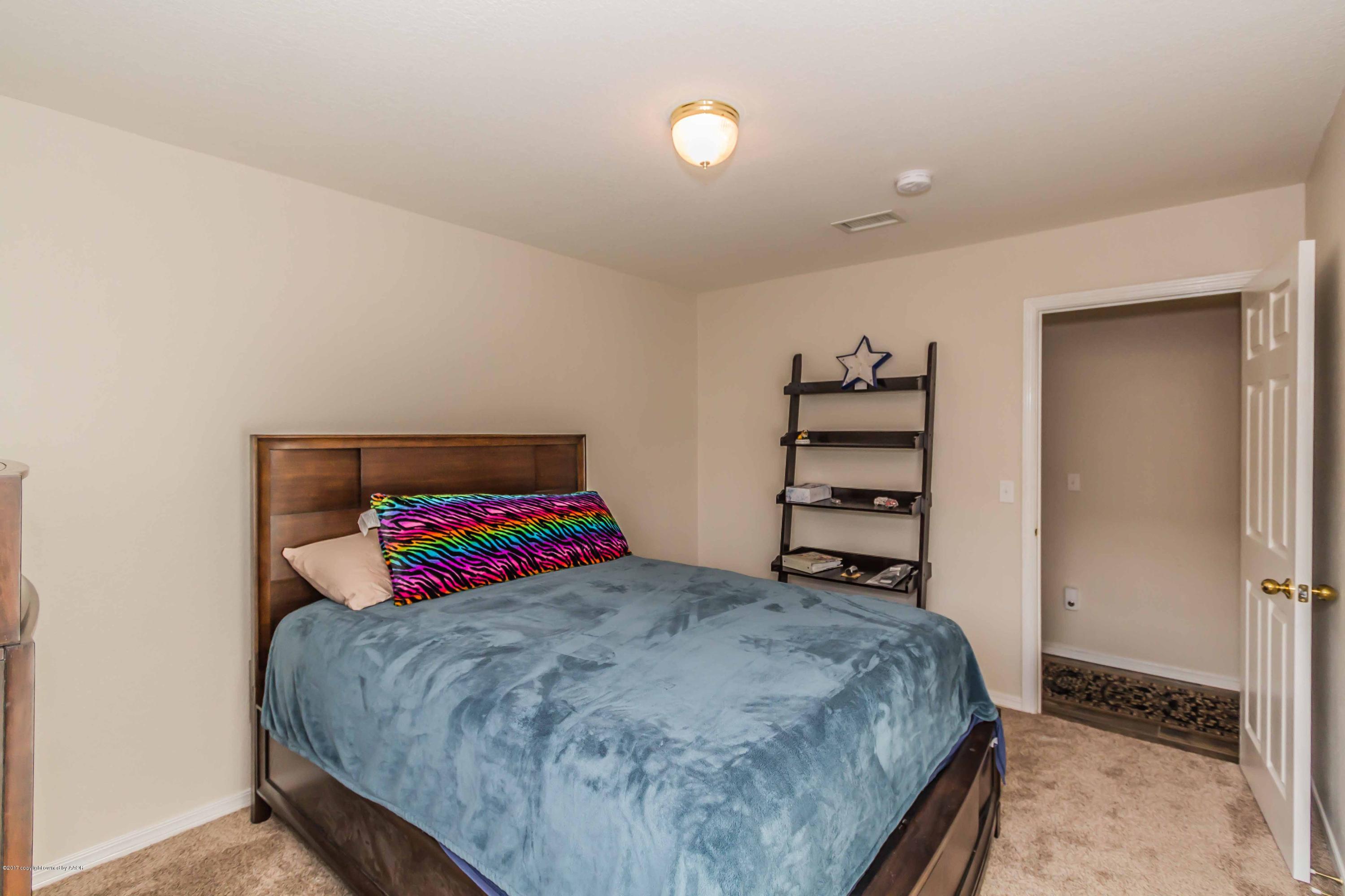 3123 Hobbs Road Amarillo, TX 79109 - Photo 18 of 38 BEDROOM 3 VIEW 2