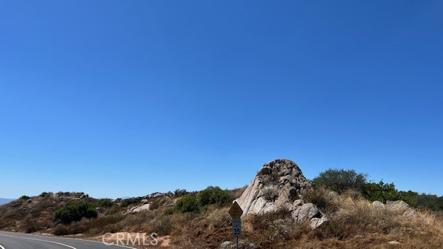 23771 Tapatia Road Homeland, CA 92548 - Photo 13 of 15 a view of a large mirror