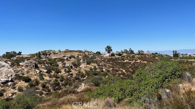 23771 Tapatia Road Homeland, CA 92548 - Photo 8 of 15