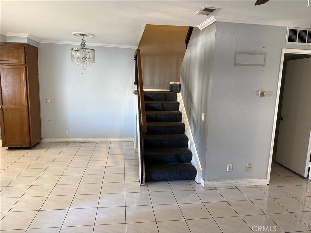 8172 Larson Avenue, Unit 2 Garden Grove, CA 92844 - Photo 4 of 16 Dinning Area