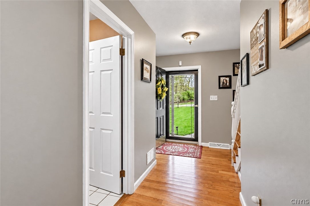 2831 Oneida Street Sauquoit, NY 13456 - Photo 7 of 49 Gallery Image 7