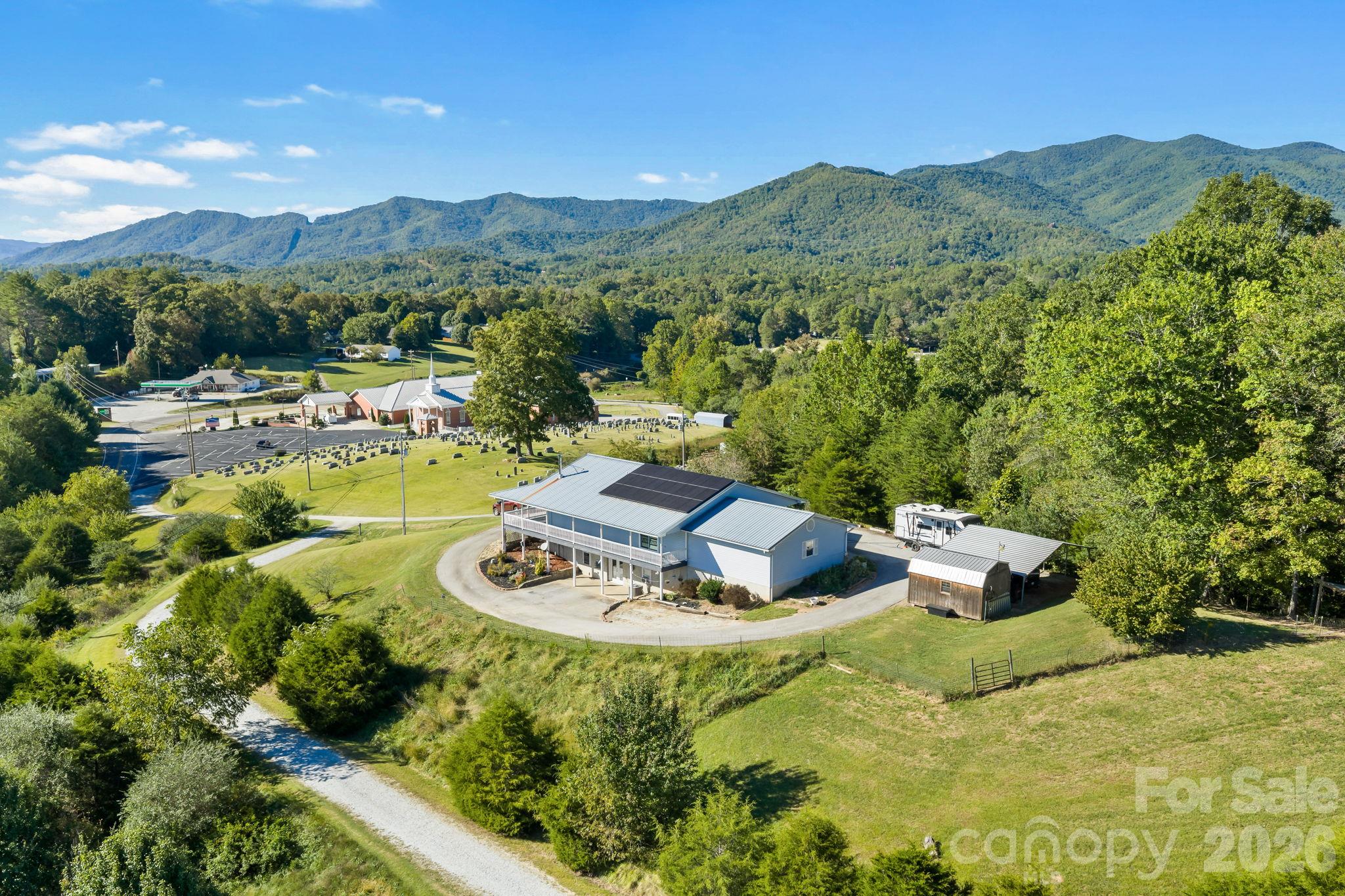 6275 Bryson City Road Franklin, NC 28734 - Photo 3 of 45 Gallery Image 3