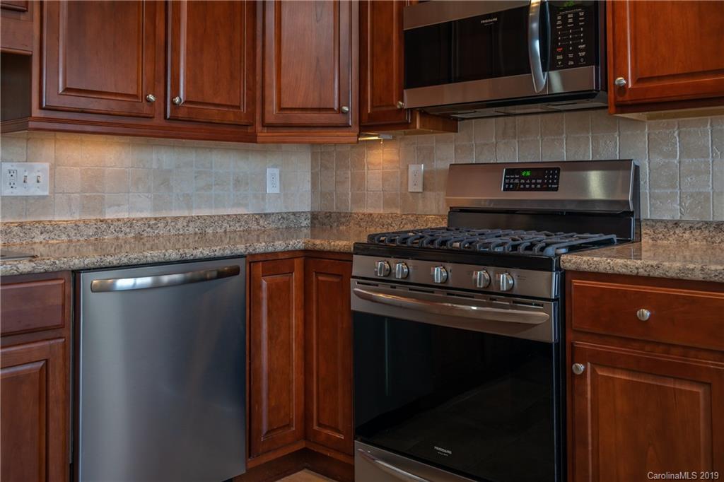 649 High Quarry Road Hendersonville, NC 28791 - Photo 12 of 34 Gallery Image 12