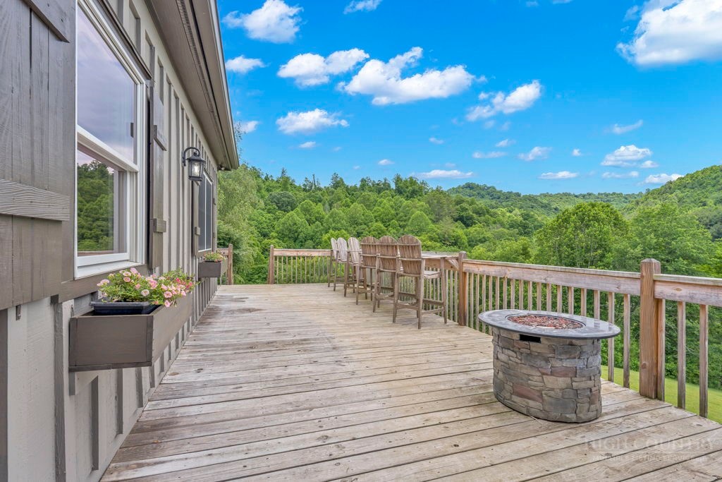 338 Woodbriar Road Sugar Grove, NC 28679 - Photo 36 of 49