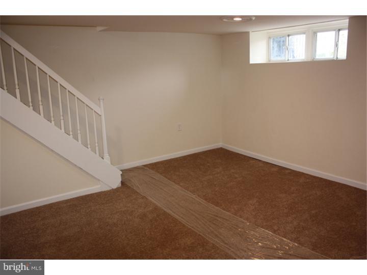 8238 Temple Road Philadelphia, PA 19150 - Photo 14 of 16 Guest Room