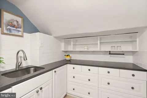 $320,000 | 3039 Macomb Street Northwest, Unit 2A, Washington, DC 20008