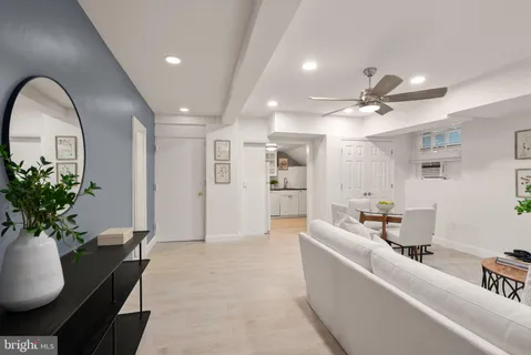 $320,000 | 3039 Macomb Street Northwest, Unit 2A, Washington, DC 20008
