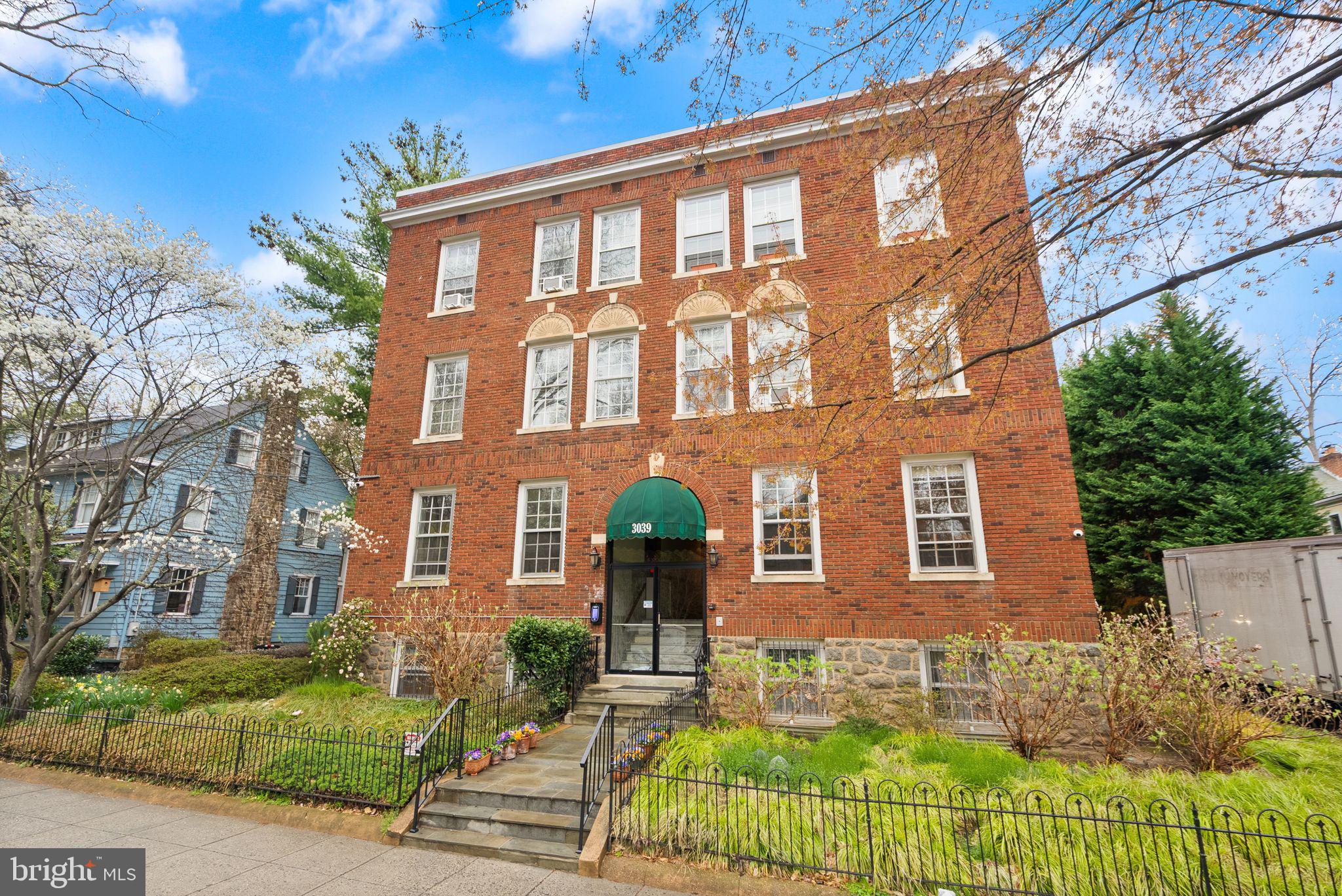 3039 Macomb Street Northwest, Unit 2A Washington, DC 20008 - Photo 21 of 30 a front view of a house