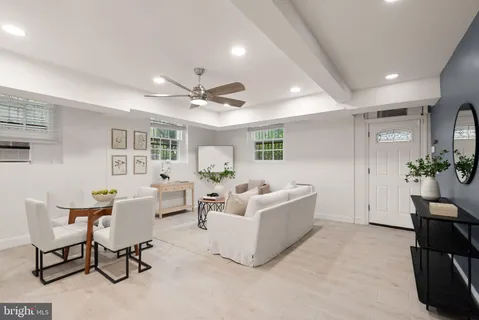 $320,000 | 3039 Macomb Street Northwest, Unit 2A, Washington, DC 20008