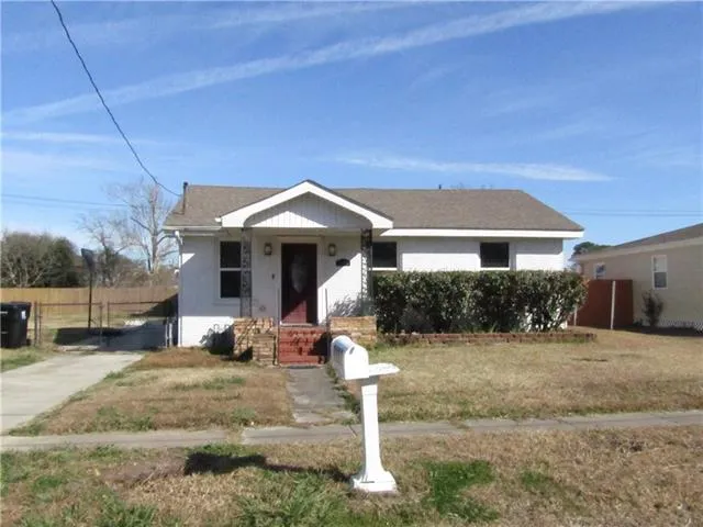 $240,000 | 7207 Friscoville Avenue, Arabi, LA 70032