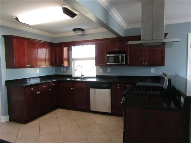 $240,000 | 7207 Friscoville Avenue, Arabi, LA 70032