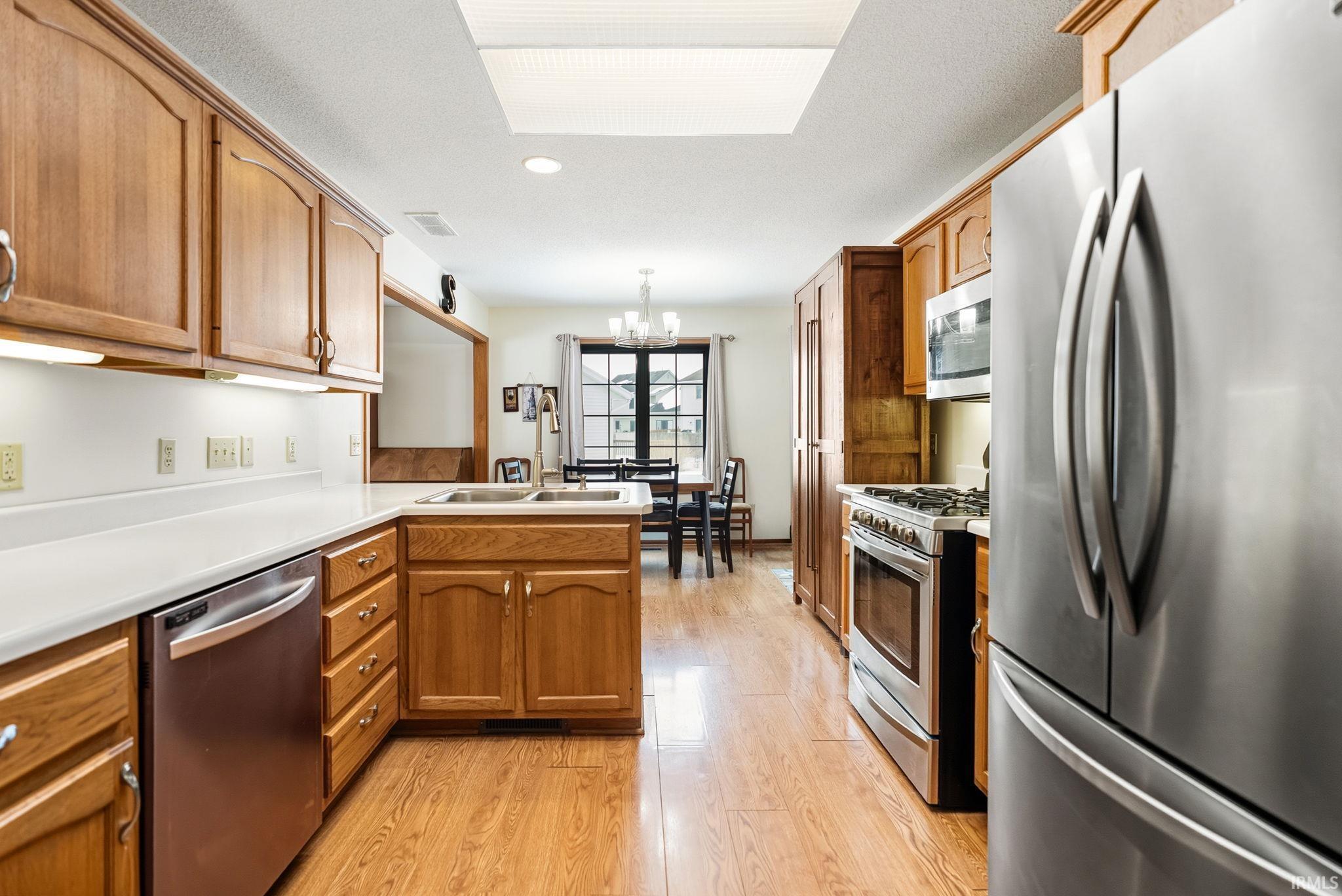 7601 Preakness Cove Fort Wayne, IN 46815 - Photo 7 of 26