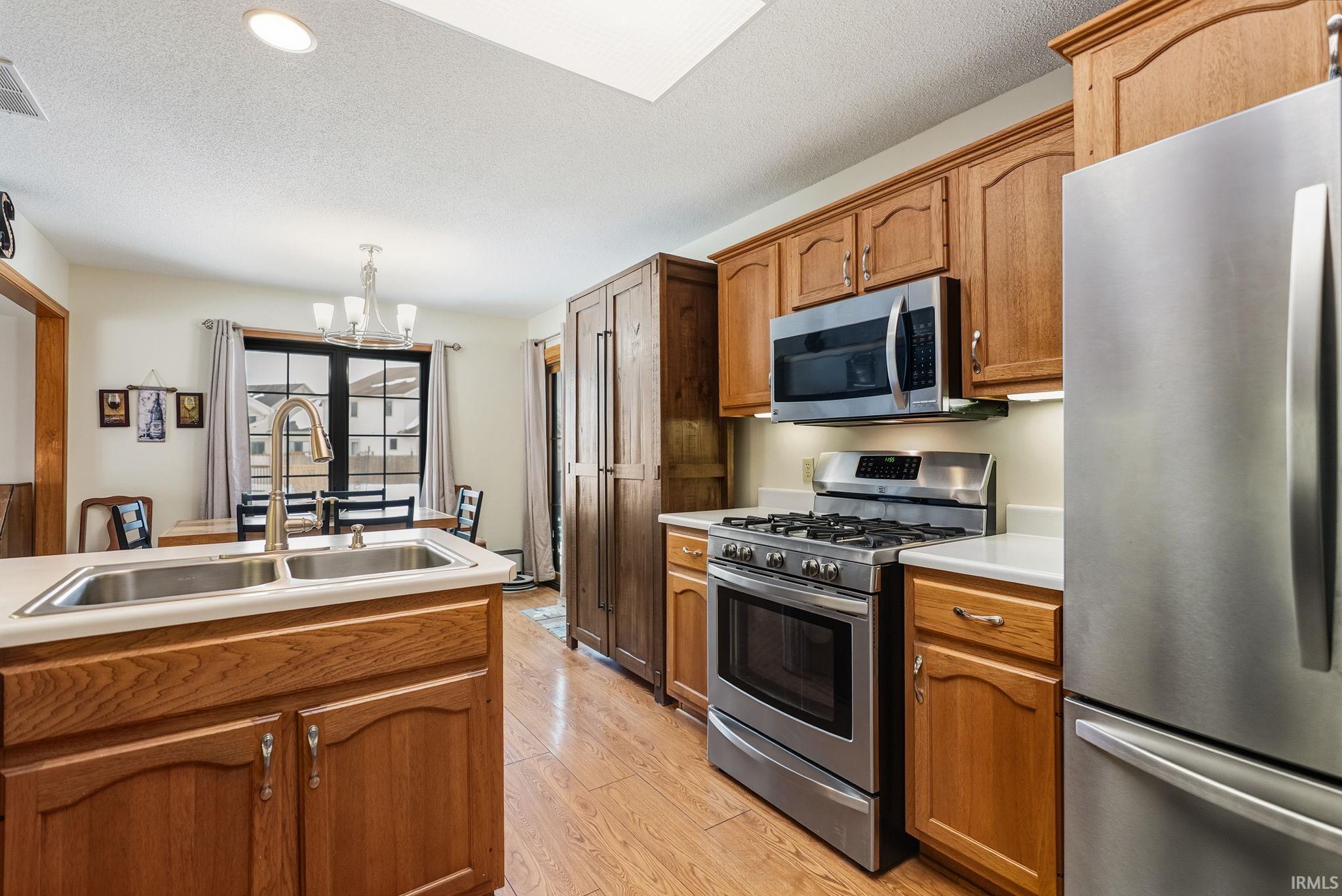 7601 Preakness Cove Fort Wayne, IN 46815 - Photo 8 of 26