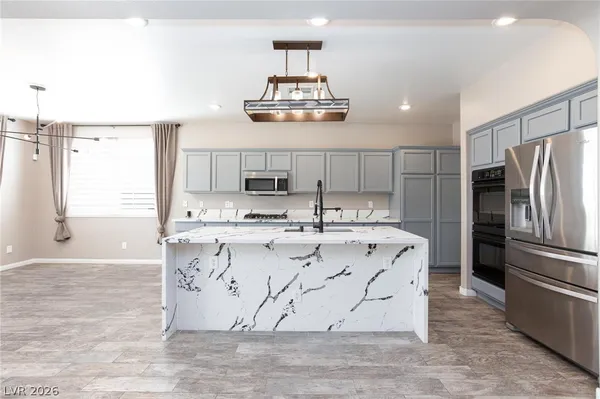 $3,700 | 10378 Grizzly Forest Drive, Las Vegas, NV 89178