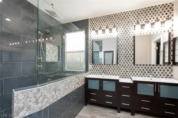 $3,700 | 10378 Grizzly Forest Drive, Las Vegas, NV 89178