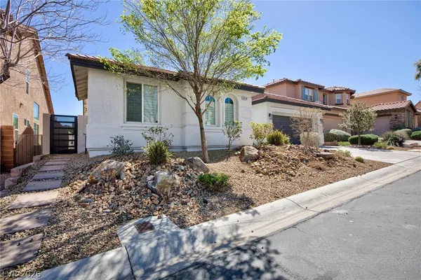 $3,700 | 10378 Grizzly Forest Drive, Las Vegas, NV 89178