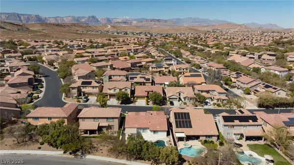 $3,700 | 10378 Grizzly Forest Drive, Las Vegas, NV 89178