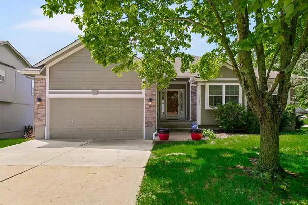 $425,000 | 1832 Northeast Stonewood Drive, Lee's Summit, MO 64086