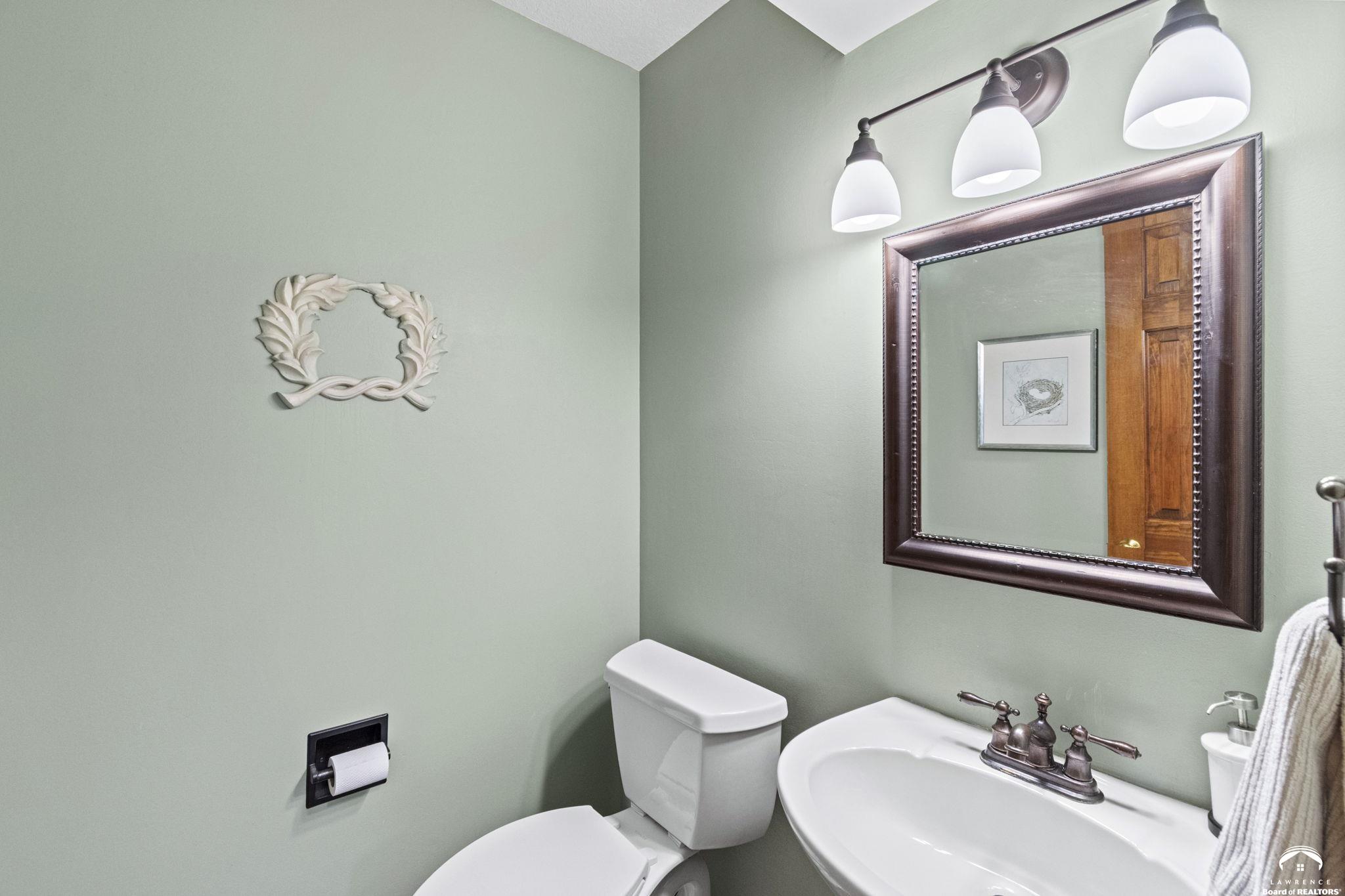4509 Cedar Ridge Court Lawrence, KS 66049 - Photo 17 of 40