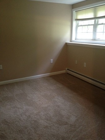 658 South Meadow Road Lancaster, MA 01523 - Photo 9 of 20