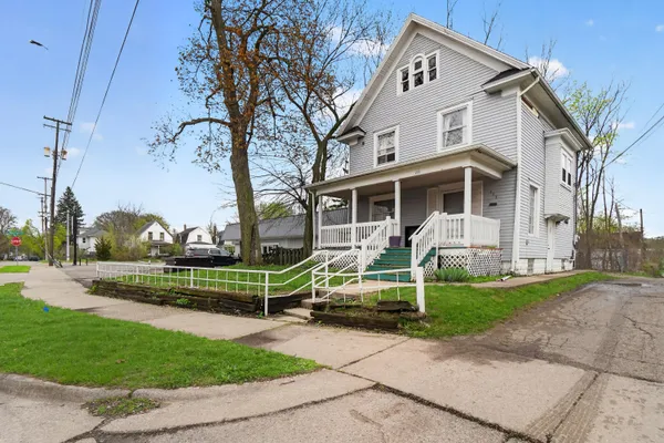$129,900 | 111 West Barnes Avenue, Lansing, MI 48910