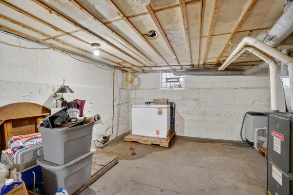$129,900 | 111 West Barnes Avenue, Lansing, MI 48910