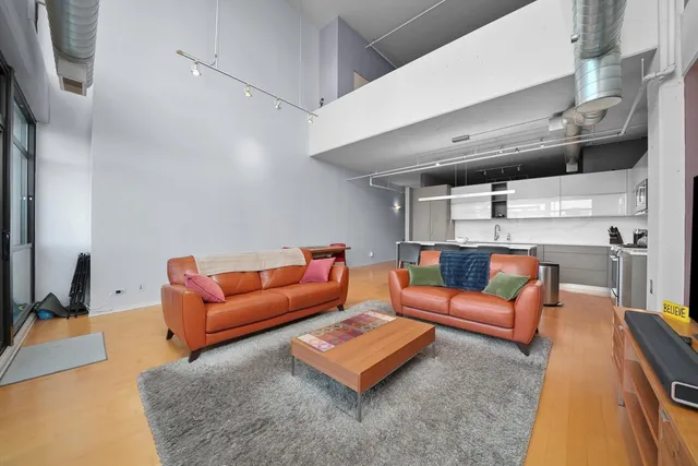 $675,000 | 1530 South State Street, Unit 1004, Chicago, IL 60605