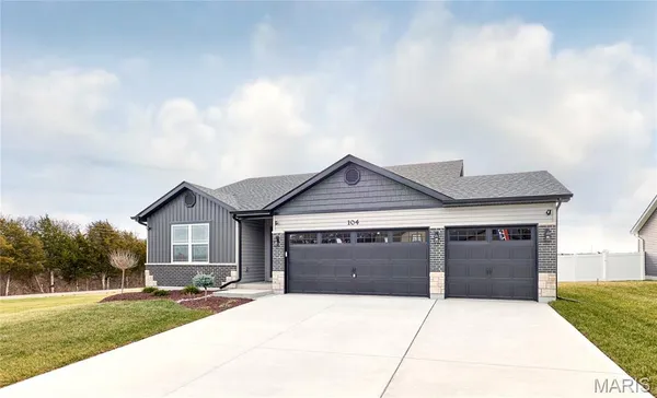 $339,900 | 124 Peruque Creek Manor, Wright City, MO 63390