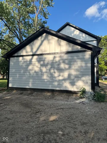 $299,999 | 1924 North Lesley Avenue, Indianapolis, IN 46218