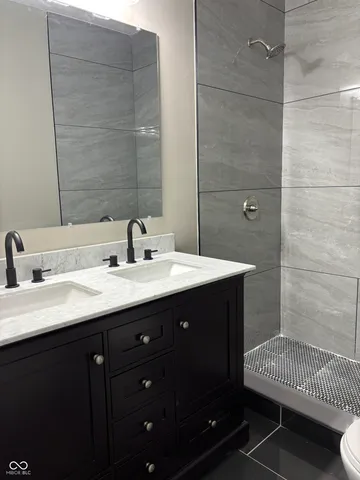 $299,999 | 1924 North Lesley Avenue, Indianapolis, IN 46218