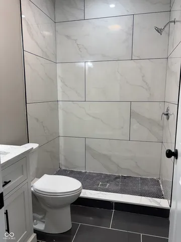 $299,999 | 1924 North Lesley Avenue, Indianapolis, IN 46218