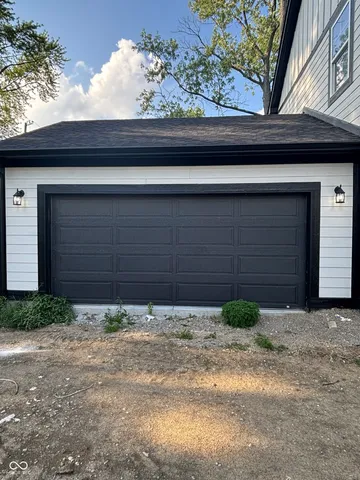 $299,999 | 1924 North Lesley Avenue, Indianapolis, IN 46218