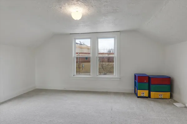 $165,000 | 806 West Market Street, Bloomington, IL 61701