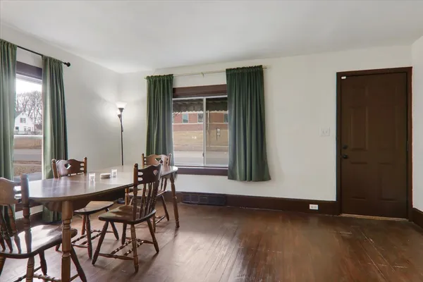 $165,000 | 806 West Market Street, Bloomington, IL 61701