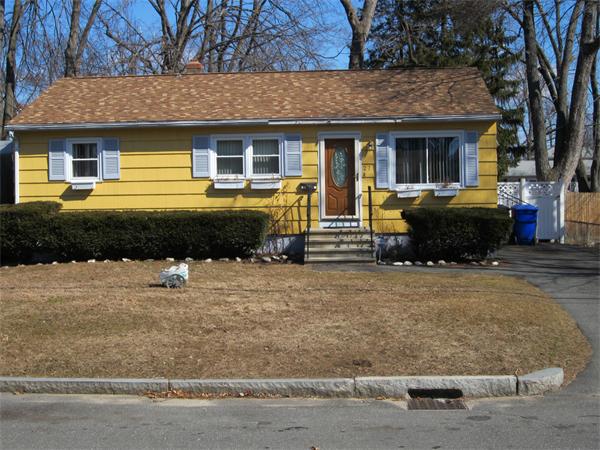 27 Alice Street Springfield, MA 01109 - Photo 2 of 8 a front view of a house
