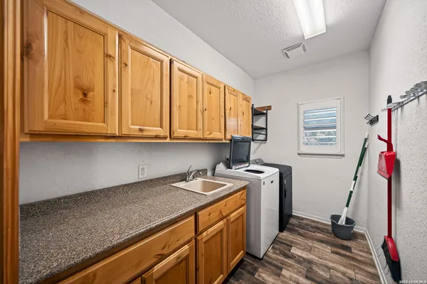 $3,600 | 7033 Robin Hood Way, Schertz, TX 78154