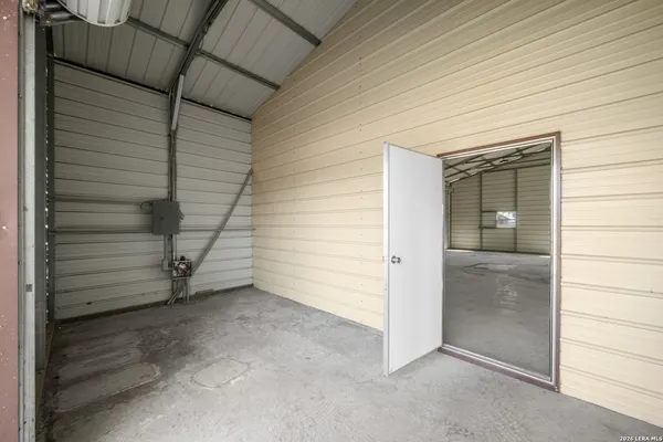 $3,600 | 7033 Robin Hood Way, Schertz, TX 78154