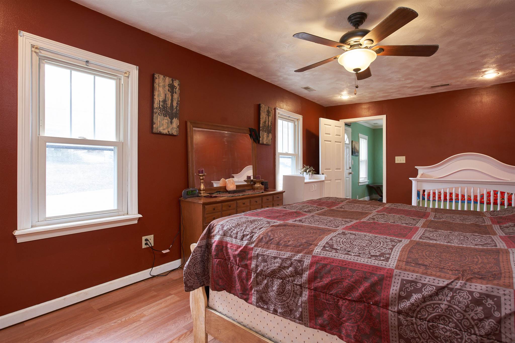 400 Locust Street Newburgh, IN 47630 - Photo 4 of 33 Gallery Image 4