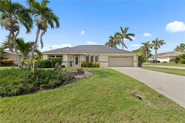 $3,600 | 170 Southwest 52nd Street, Cape Coral, FL 33914