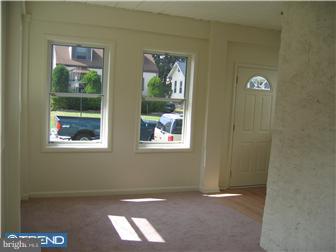 224 Rutledge Avenue Folsom, PA 19033 - Photo 4 of 12 Gallery Image 4