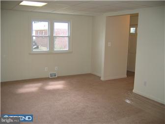 224 Rutledge Avenue Folsom, PA 19033 - Photo 6 of 12 Gallery Image 6