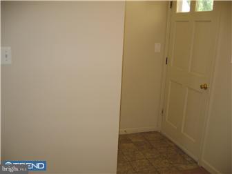 224 Rutledge Avenue Folsom, PA 19033 - Photo 7 of 12 Gallery Image 7