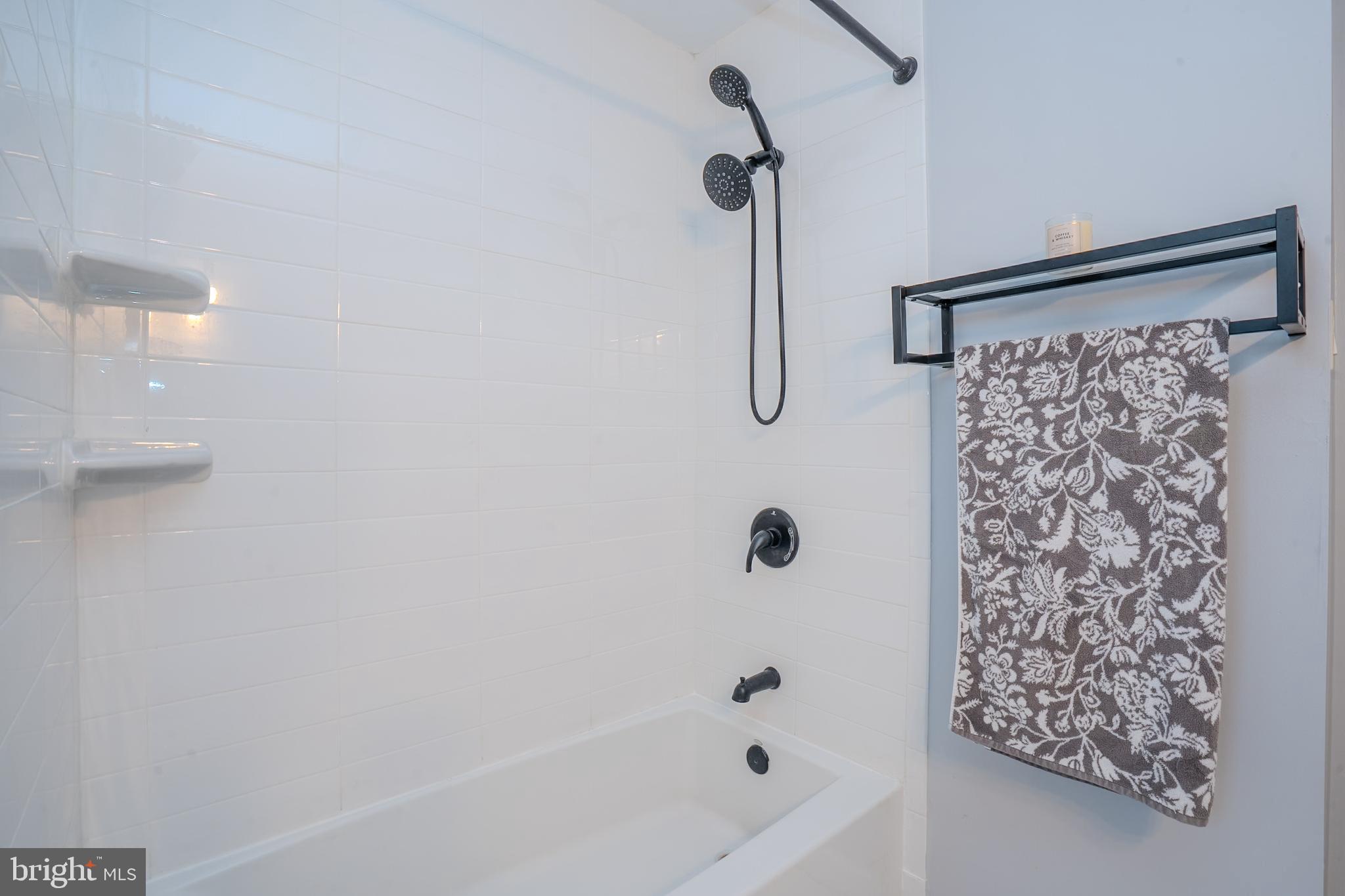 93 Fox Road, Unit 6B Edison, NJ 08817 - Photo 21 of 28 Gallery Image 21