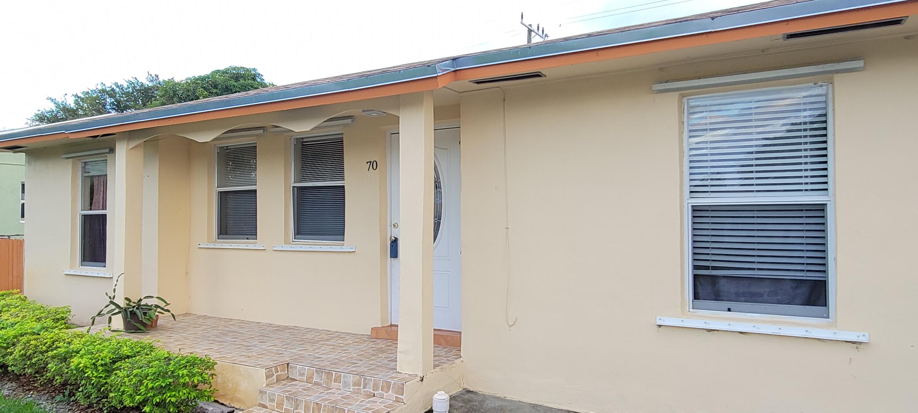 70 Miner Road Boynton Beach, FL 33435 - Photo 3 of 12 20211122_165914