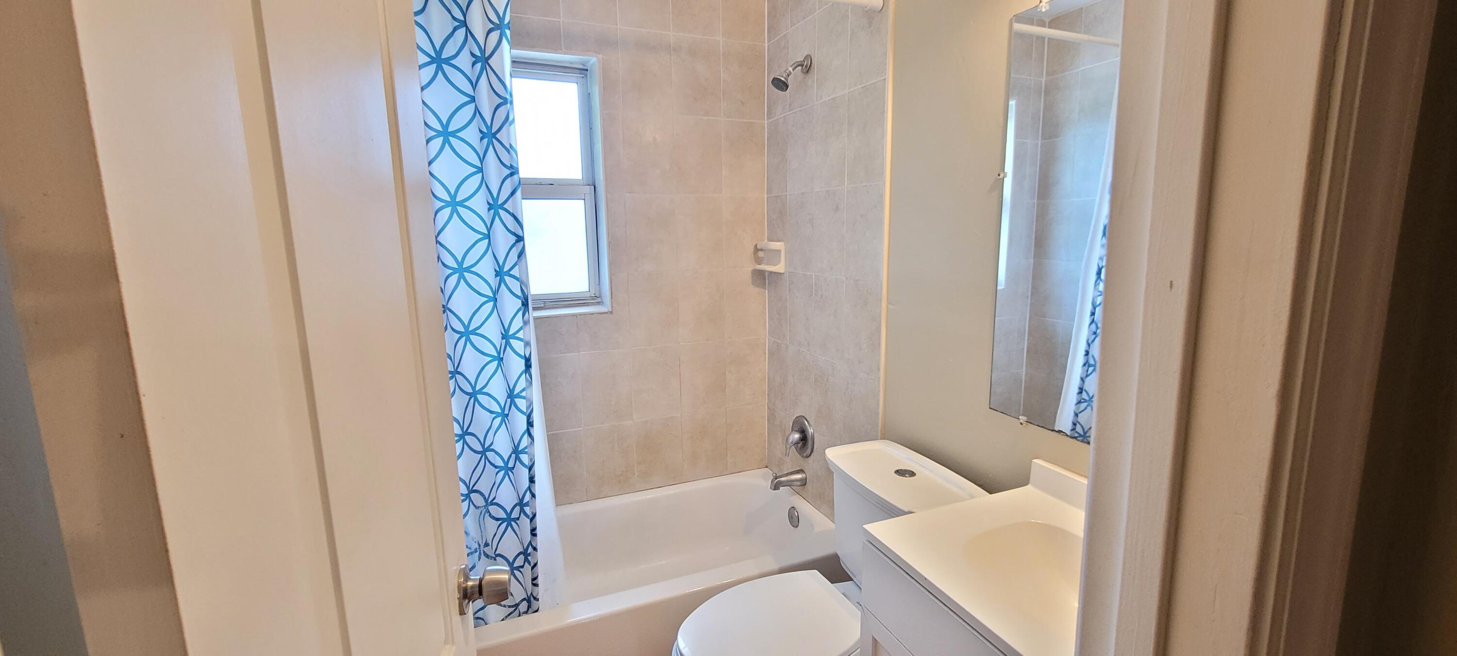 70 Miner Road Boynton Beach, FL 33435 - Photo 9 of 12 20211124_152509